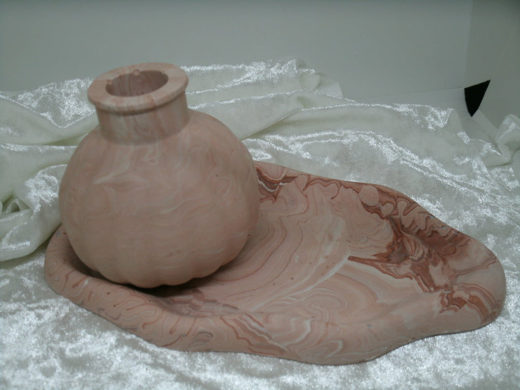 vide poche plus son petit vase