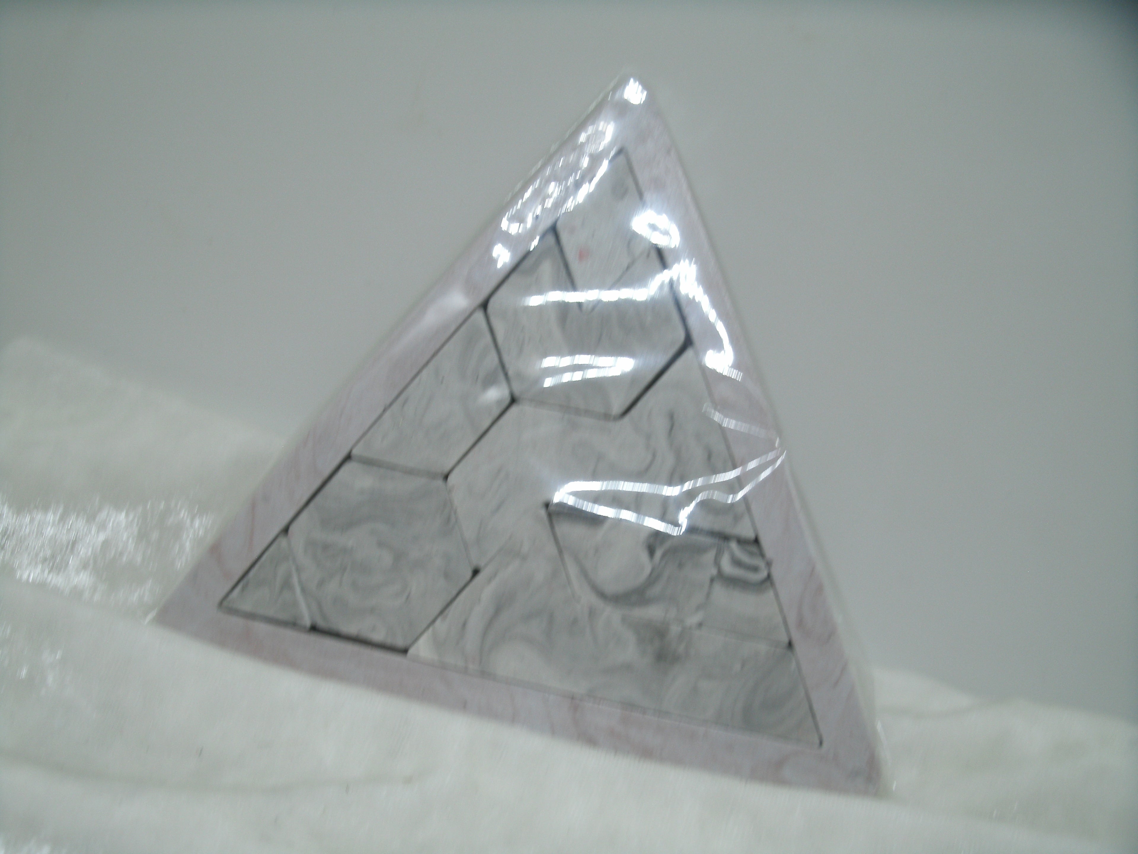 case tête triangle