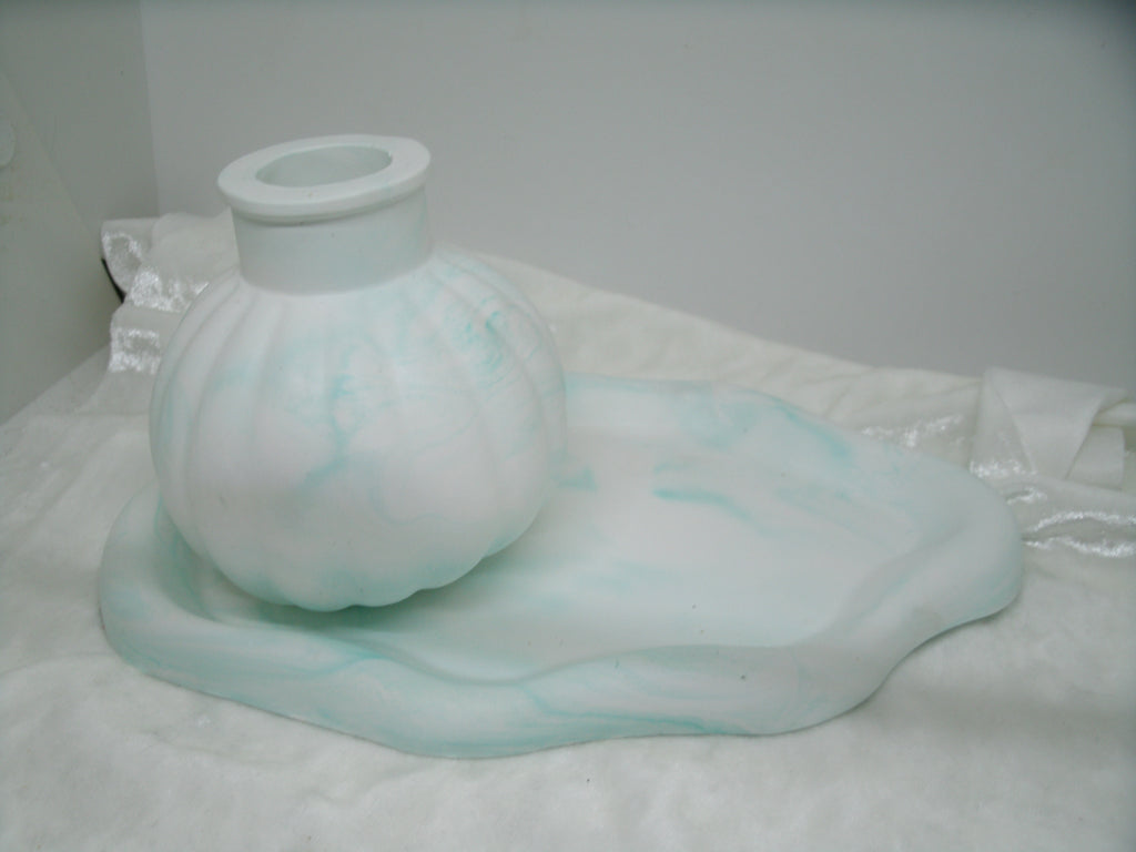 plateau avec son vase